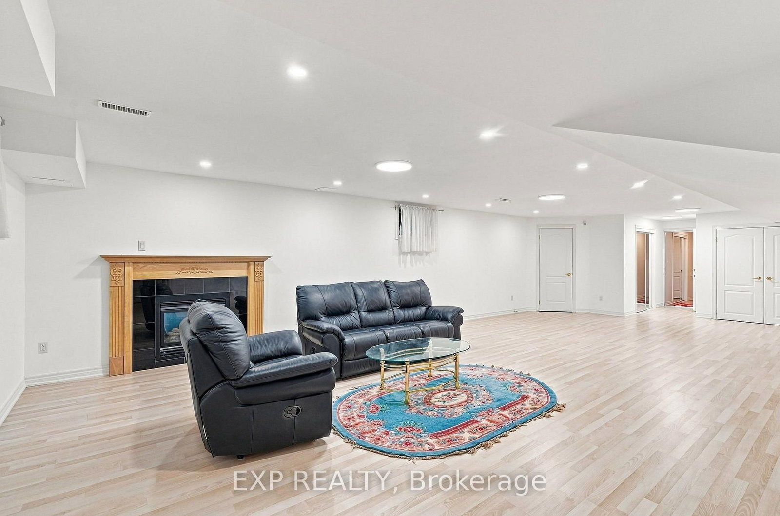 33 Valleyford Avenue • Richmond Hill, ON photo 32