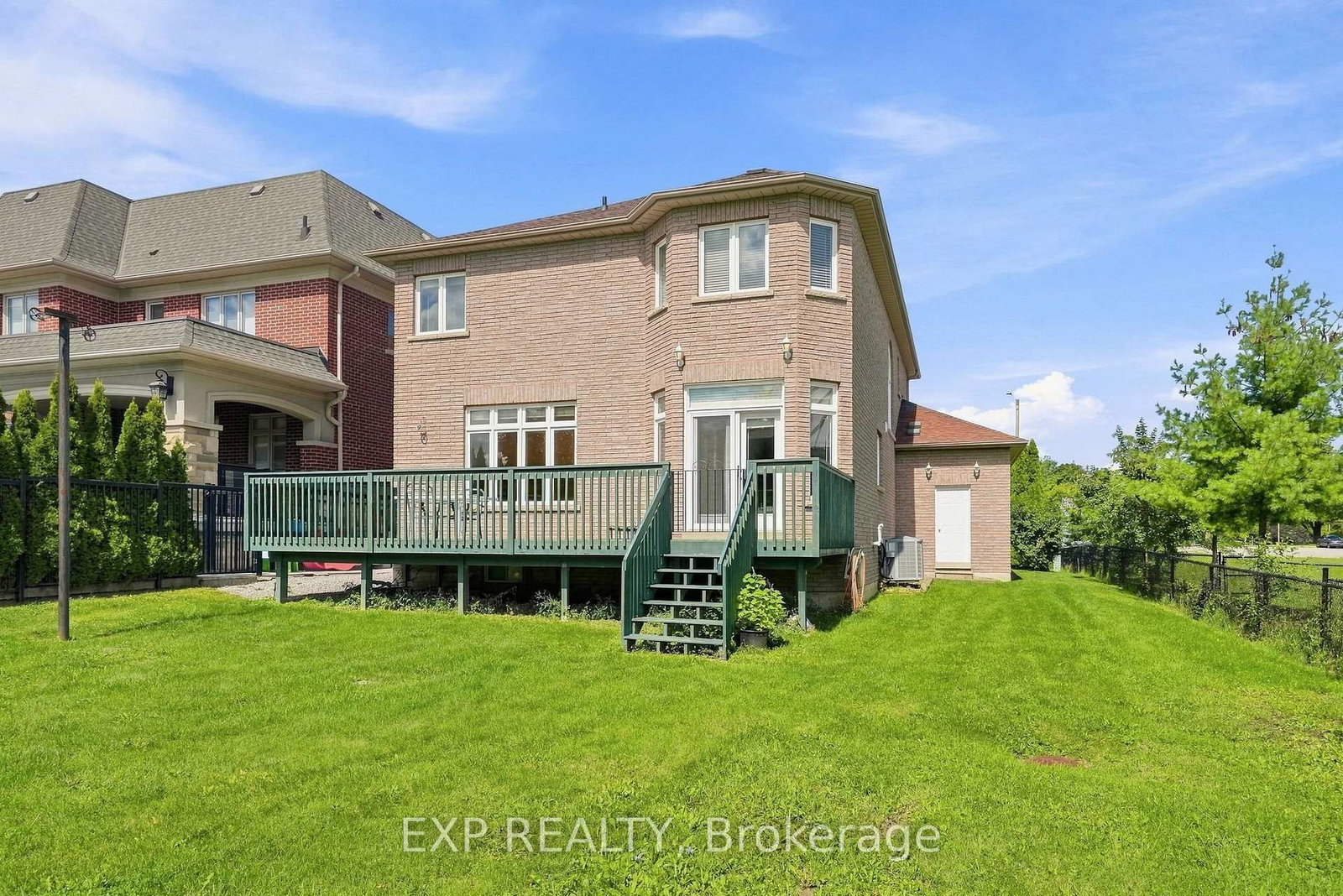 33 Valleyford Avenue • Richmond Hill, ON photo 39