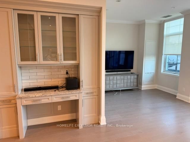 PH9 - 20 Fred Varley Drive