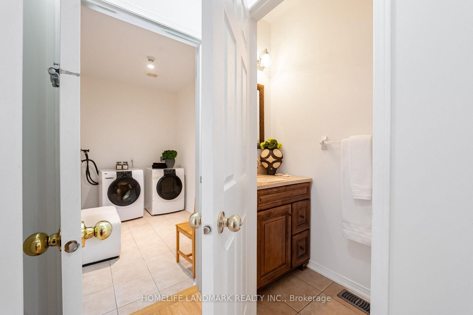 310 Tower Hill Road • Richmond Hill, ON photo 9