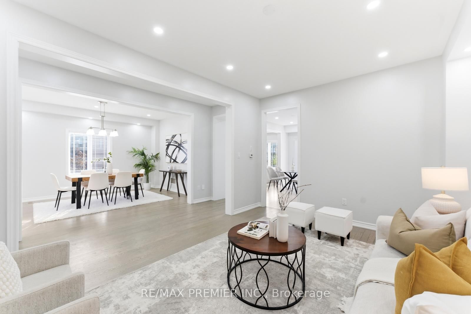 122 Mckenzie Way • Bradford West Gwillimbury, ON photo 11