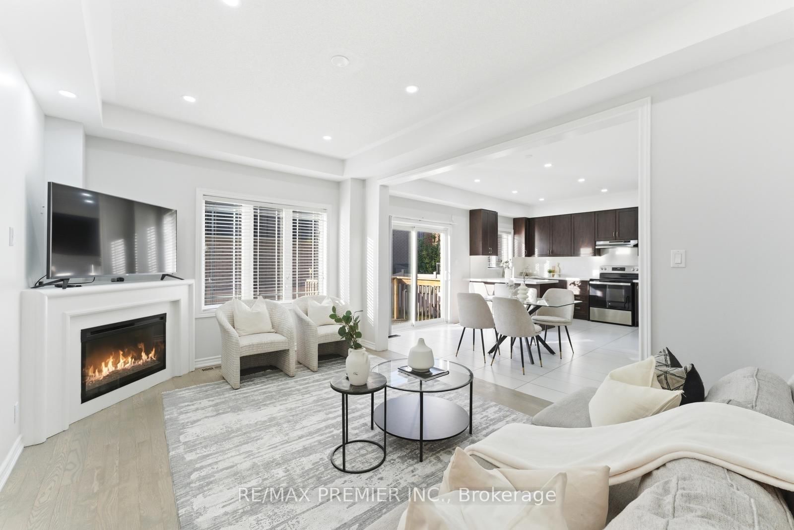 122 Mckenzie Way • Bradford West Gwillimbury, ON photo 19