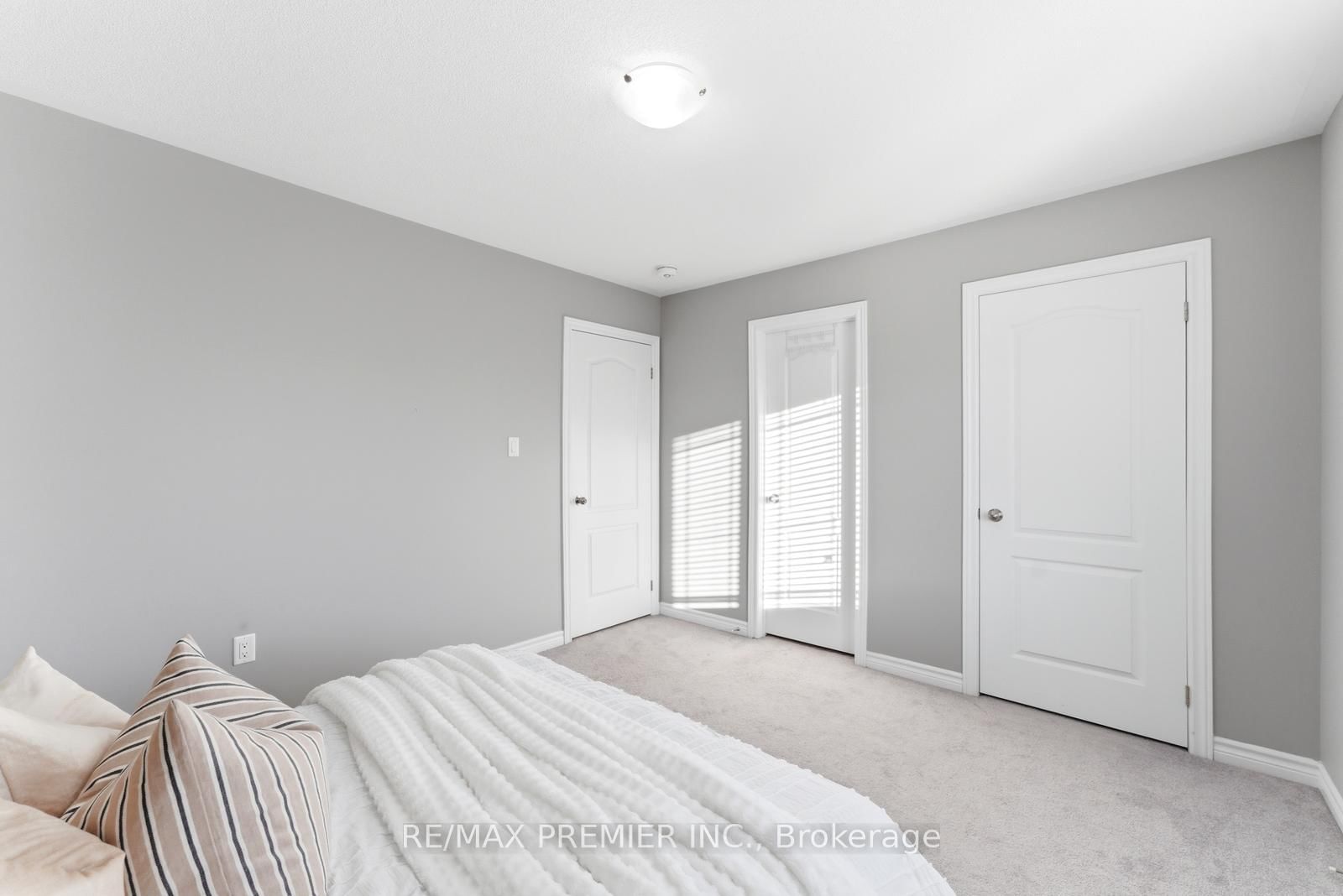 122 Mckenzie Way • Bradford West Gwillimbury, ON photo 31