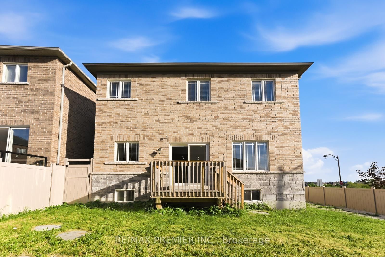 122 Mckenzie Way • Bradford West Gwillimbury, ON photo 43