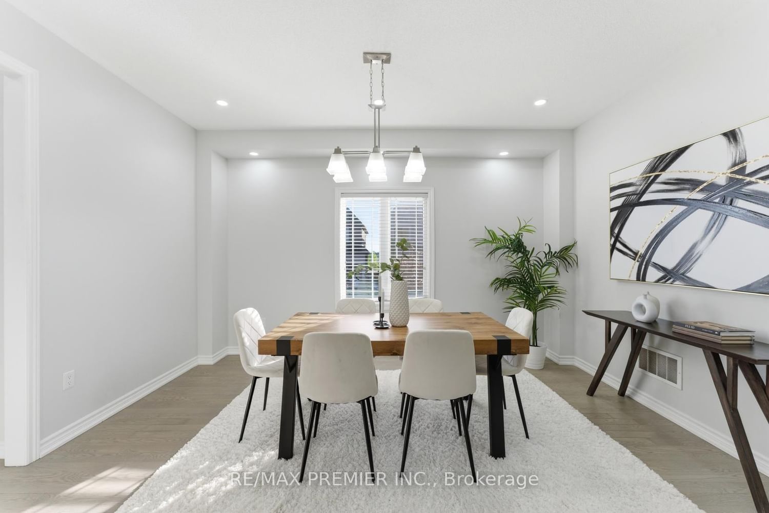 122 Mckenzie Way photo 8