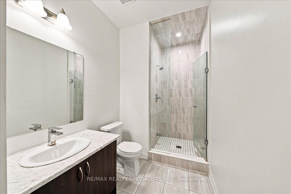 220 Dissette Street • #13 • Bradford West Gwillimbury, ON photo 25