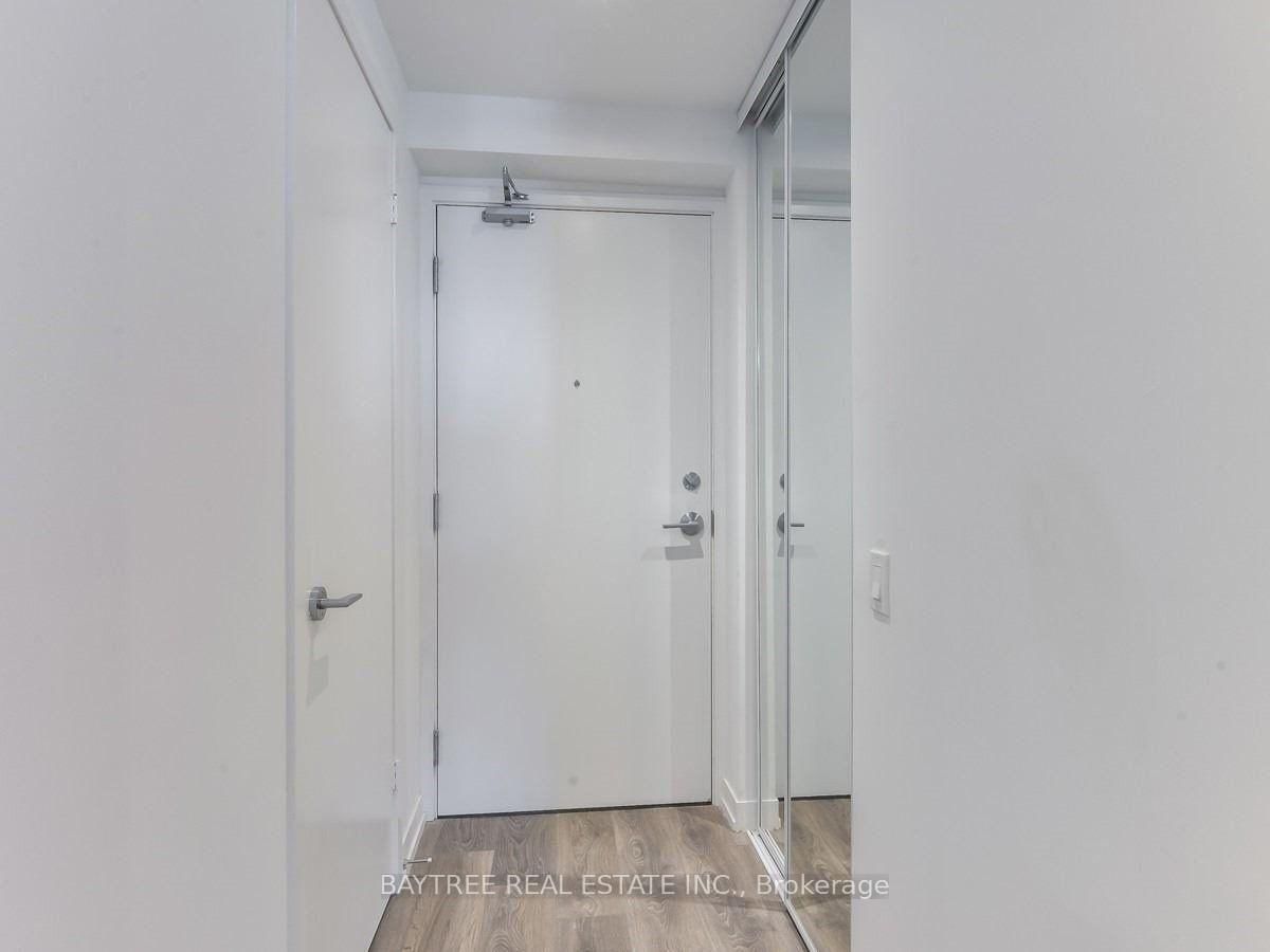 3606-5 Buttermill Ave, Vaughan, view 4