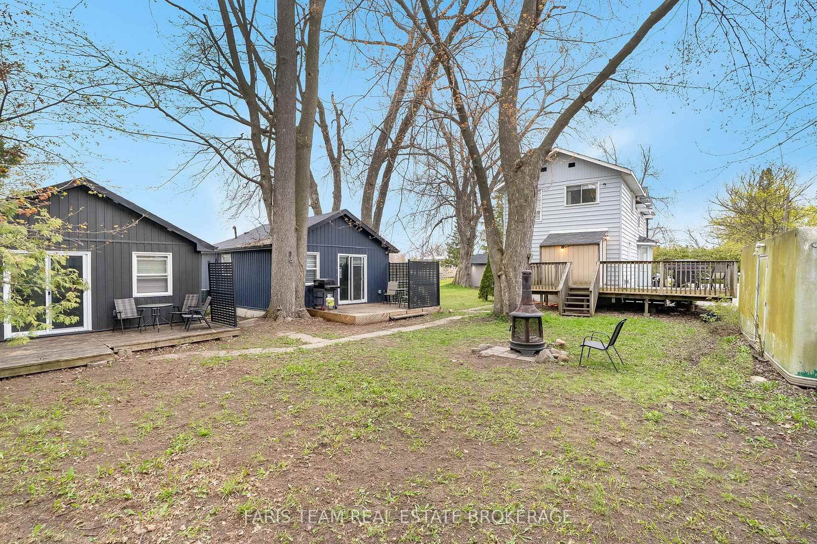 687 Innisfil Beach Road • Innisfil, ON photo 22