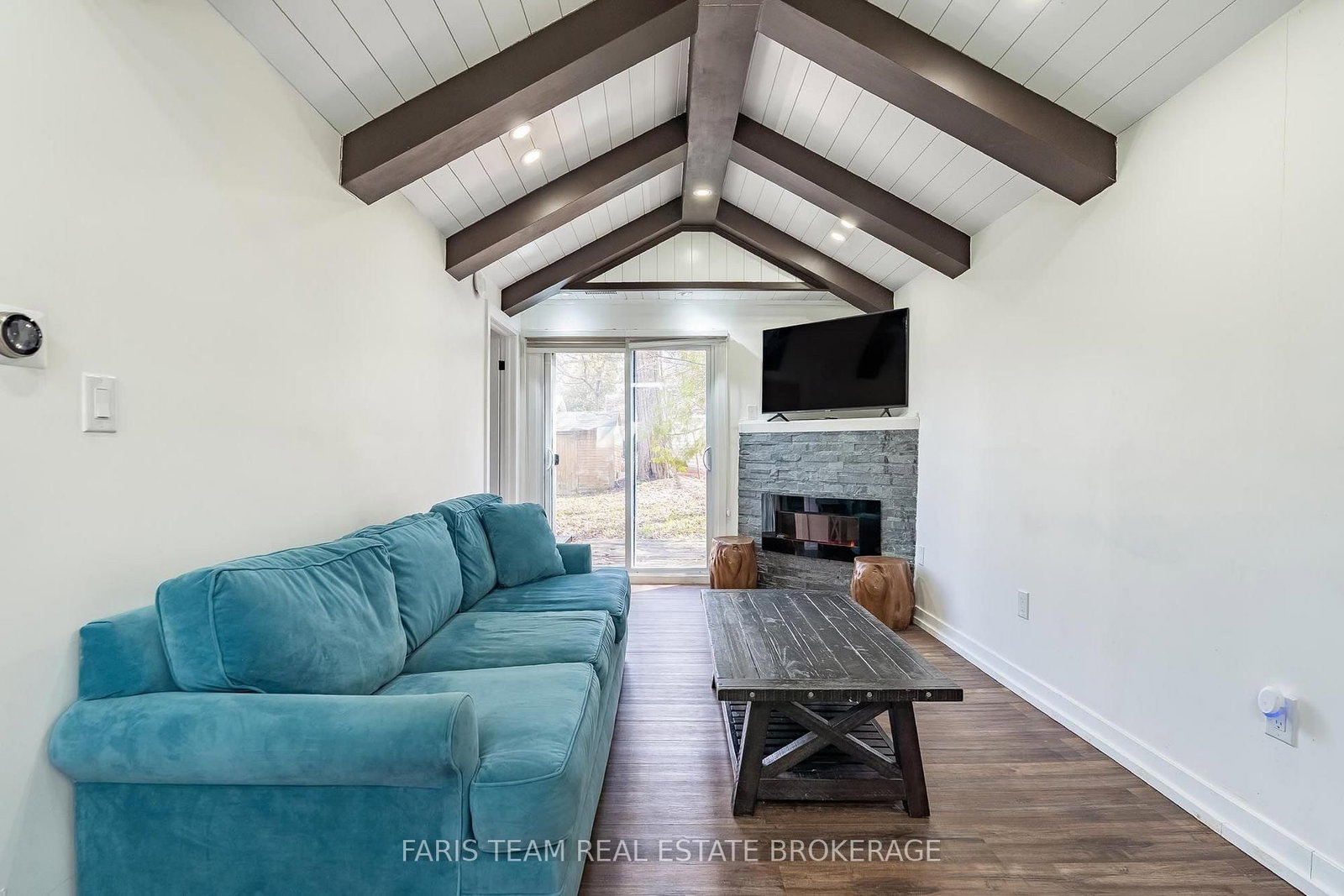 687 Innisfil Beach Road • Innisfil, ON photo 40