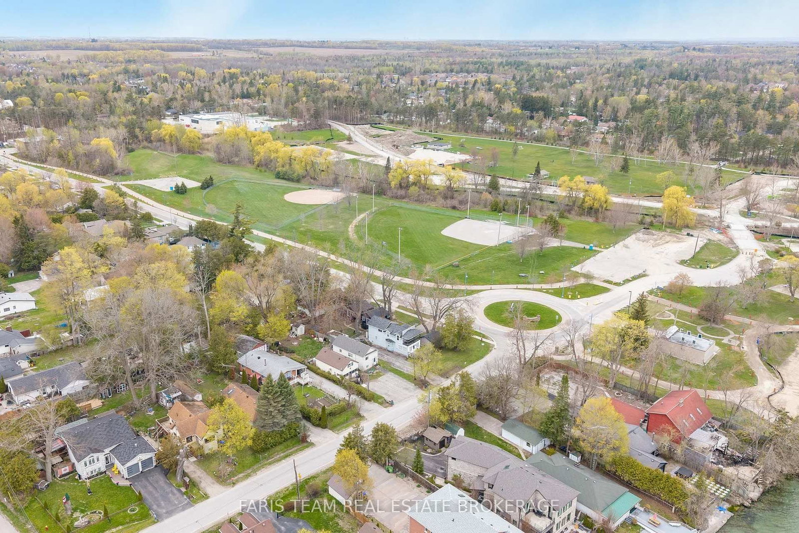 687 Innisfil Beach Road • Innisfil, ON photo 47