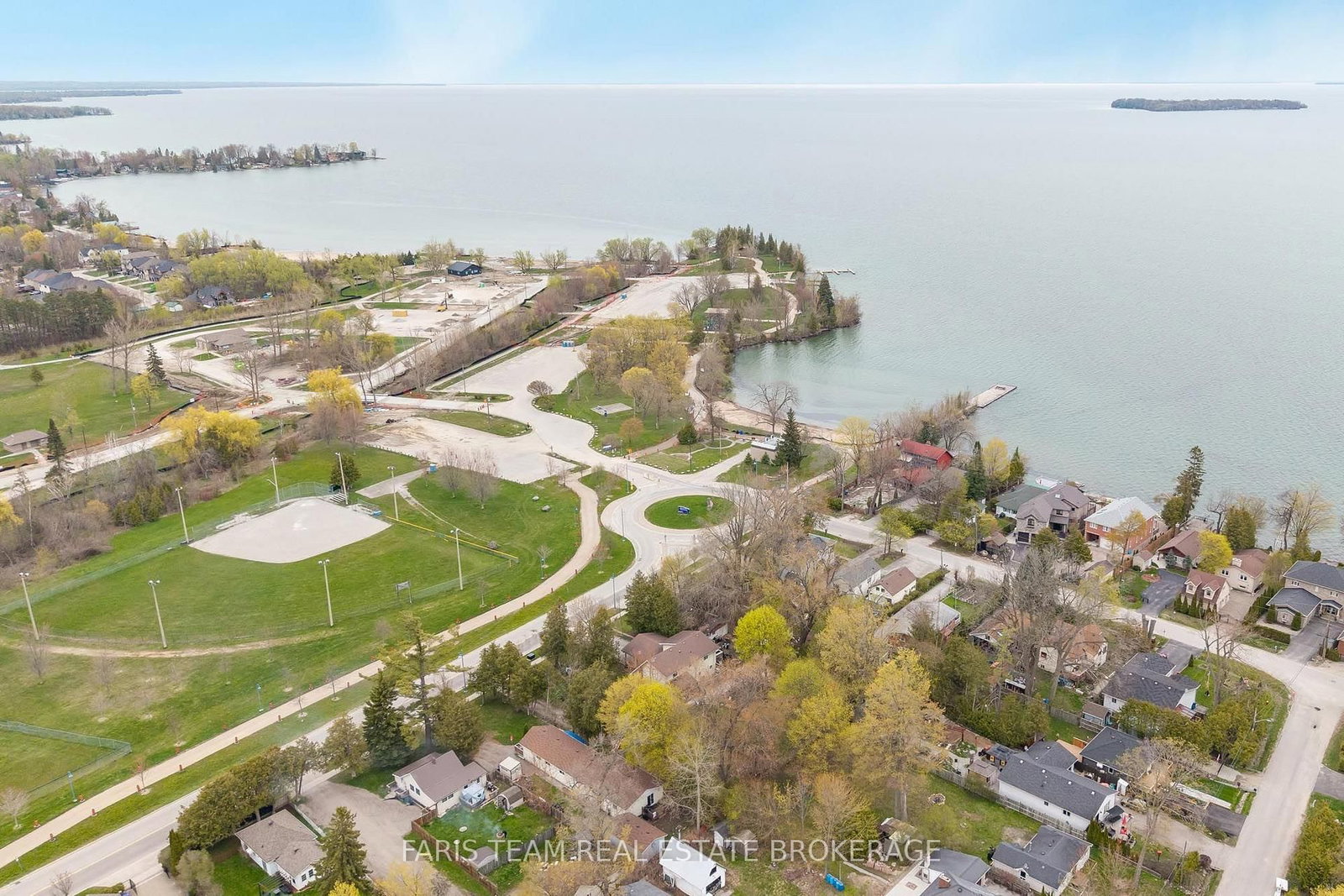 687 Innisfil Beach Road • Innisfil, ON photo 48