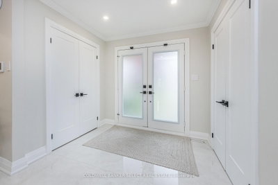154 Conti Crescent • Vaughan, ON photo 5