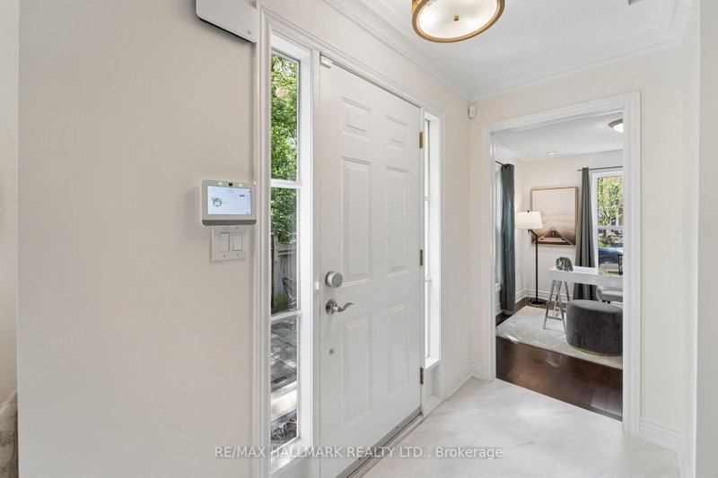 13 E J Lennox Way
