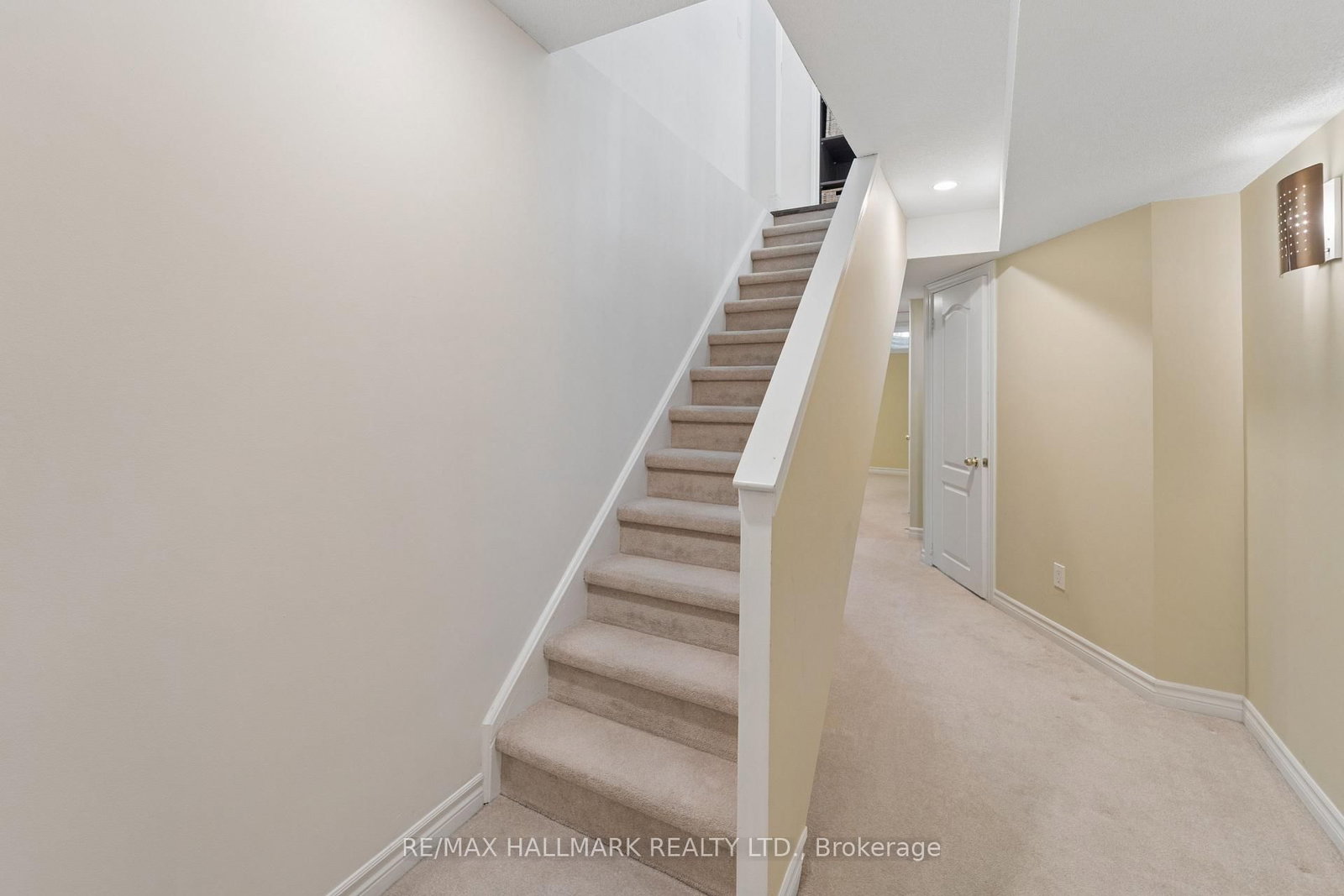 13 E J Lennox Way • Markham, ON photo 42