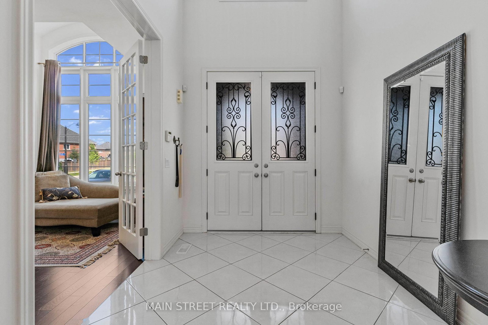 71 Vivian Creek Road • East Gwillimbury, ON photo 3