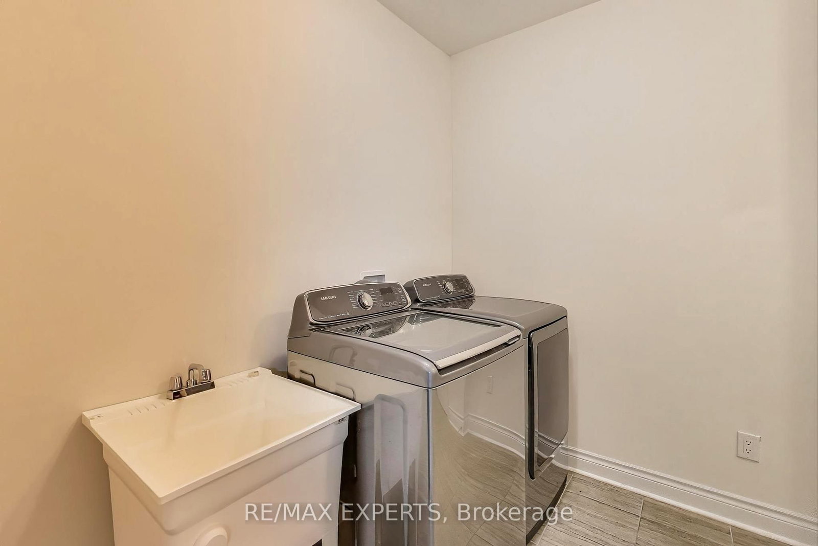 216 Butternut Ridge Trail • Aurora, ON photo 19