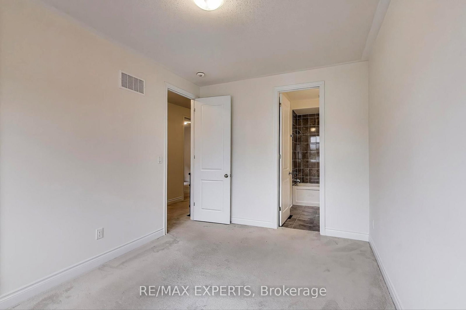 216 Butternut Ridge Trail • Aurora, ON photo 30