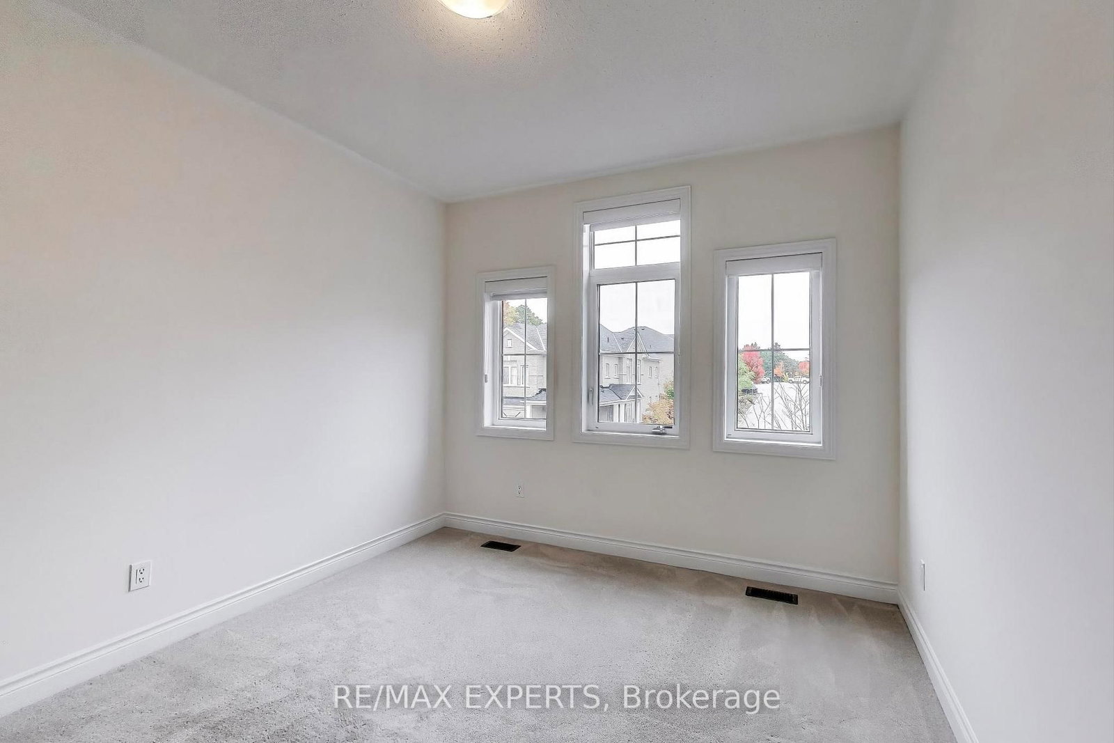 216 Butternut Ridge Trail • Aurora, ON photo 34