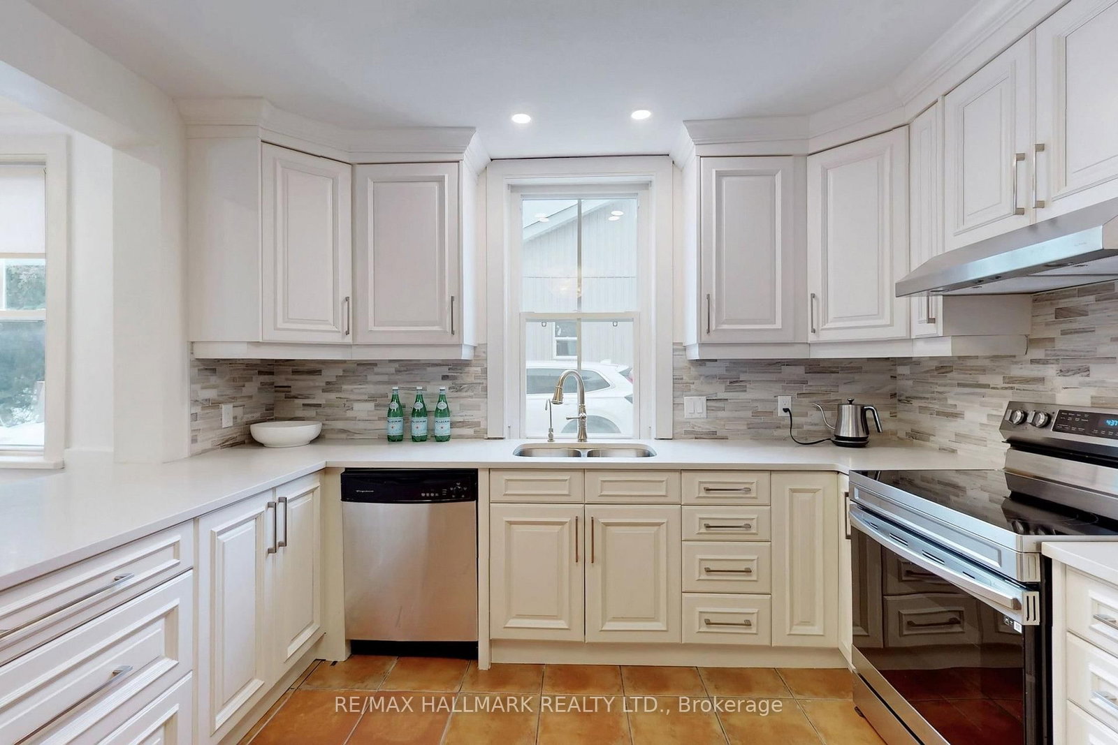 64 Powell Street • Richmond Hill, ON photo 13