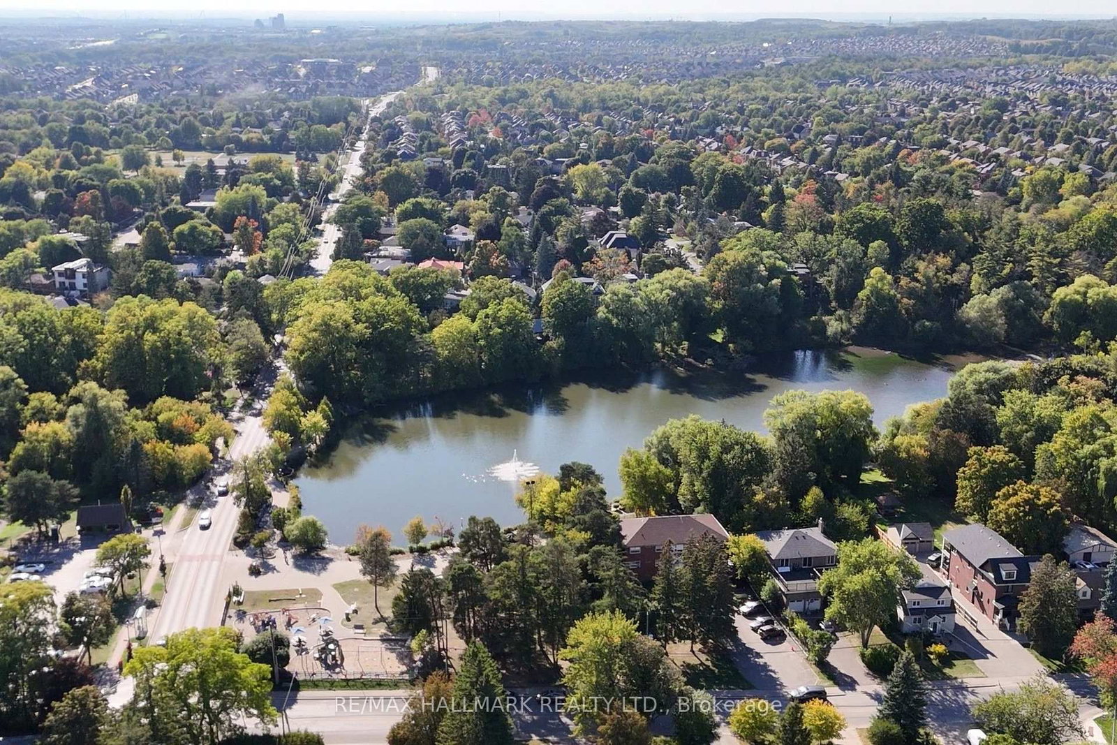 64 Powell Street • Richmond Hill, ON photo 40
