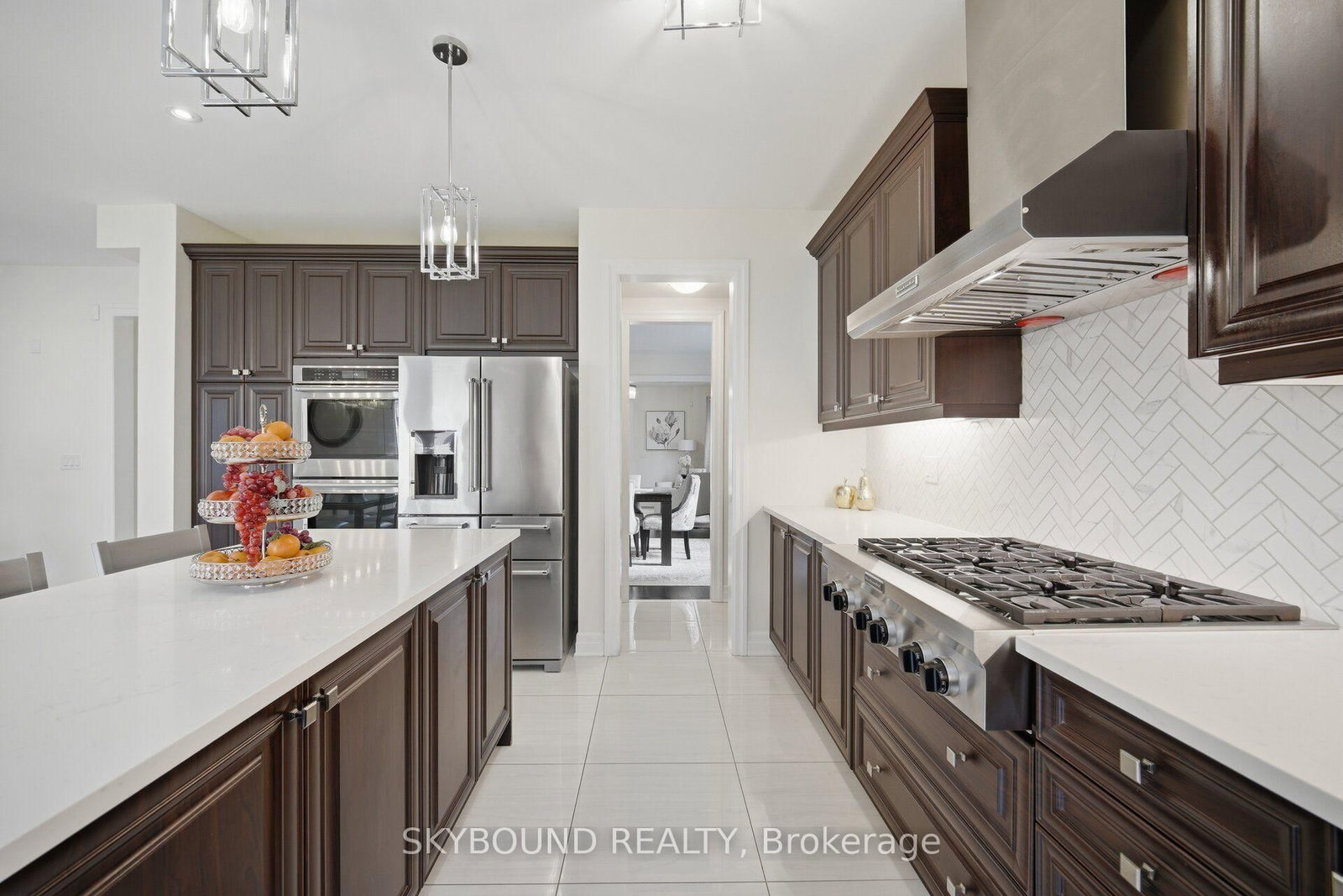 14 Goodwin Court • East Gwillimbury, ON photo 8