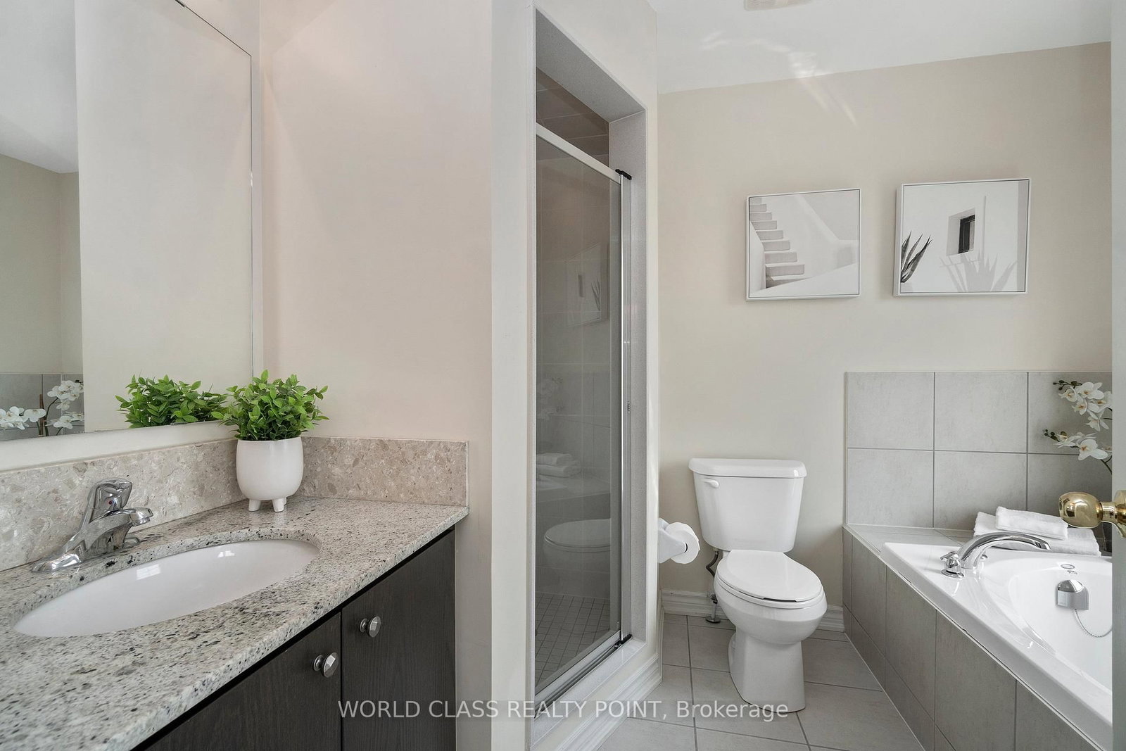 73 Cathedral High Street • Markham, ON photo 21