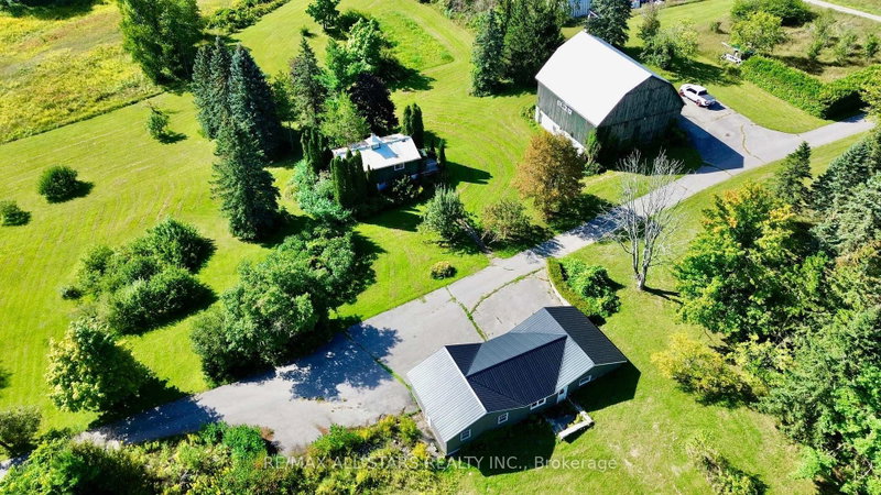 14200 Sideroad 18 photo 4