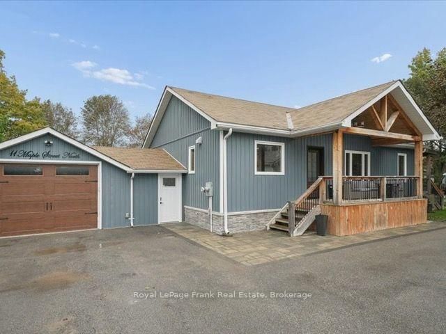 11 Maple Street N