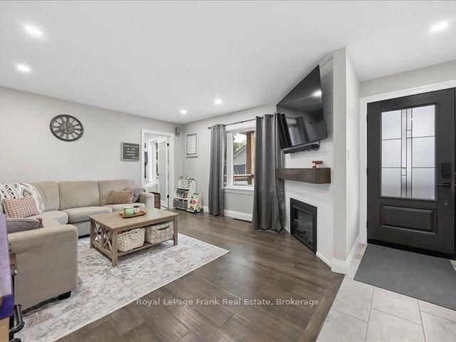 11 Maple Street N • Brock, ON photo 5