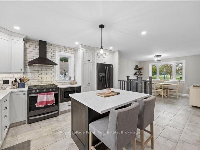 11 Maple Street N • Brock, ON photo 9