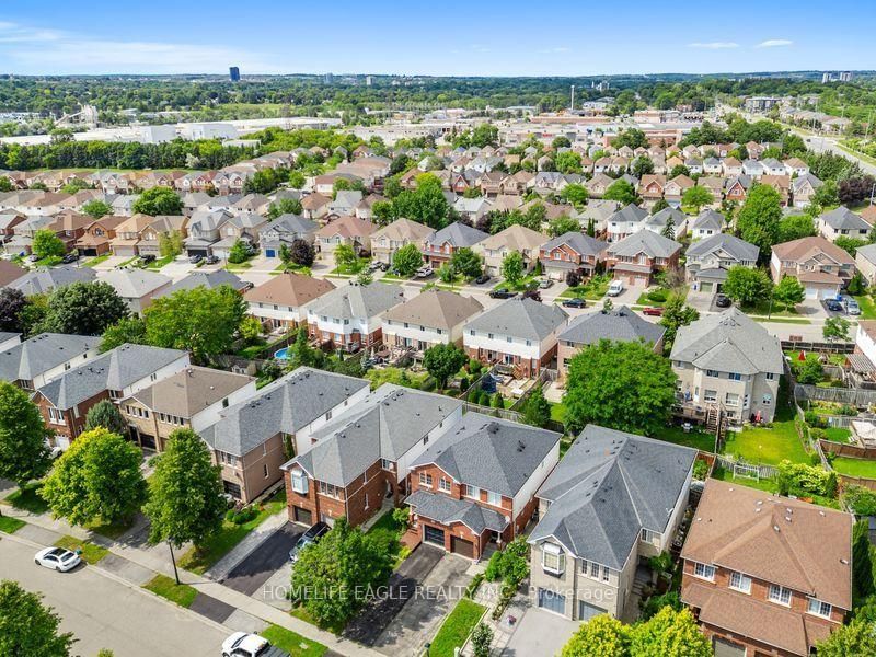 479 Heddle Crescent • Newmarket, ON photo 30