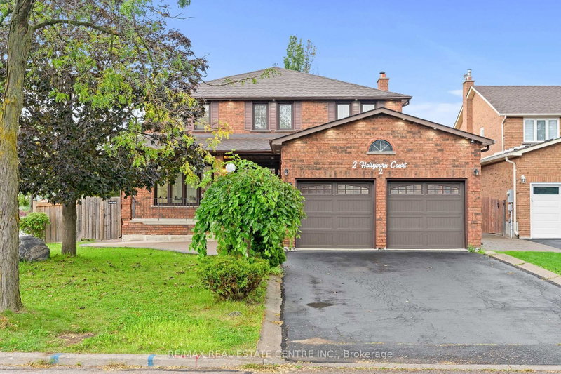 2 Hollyburn Court