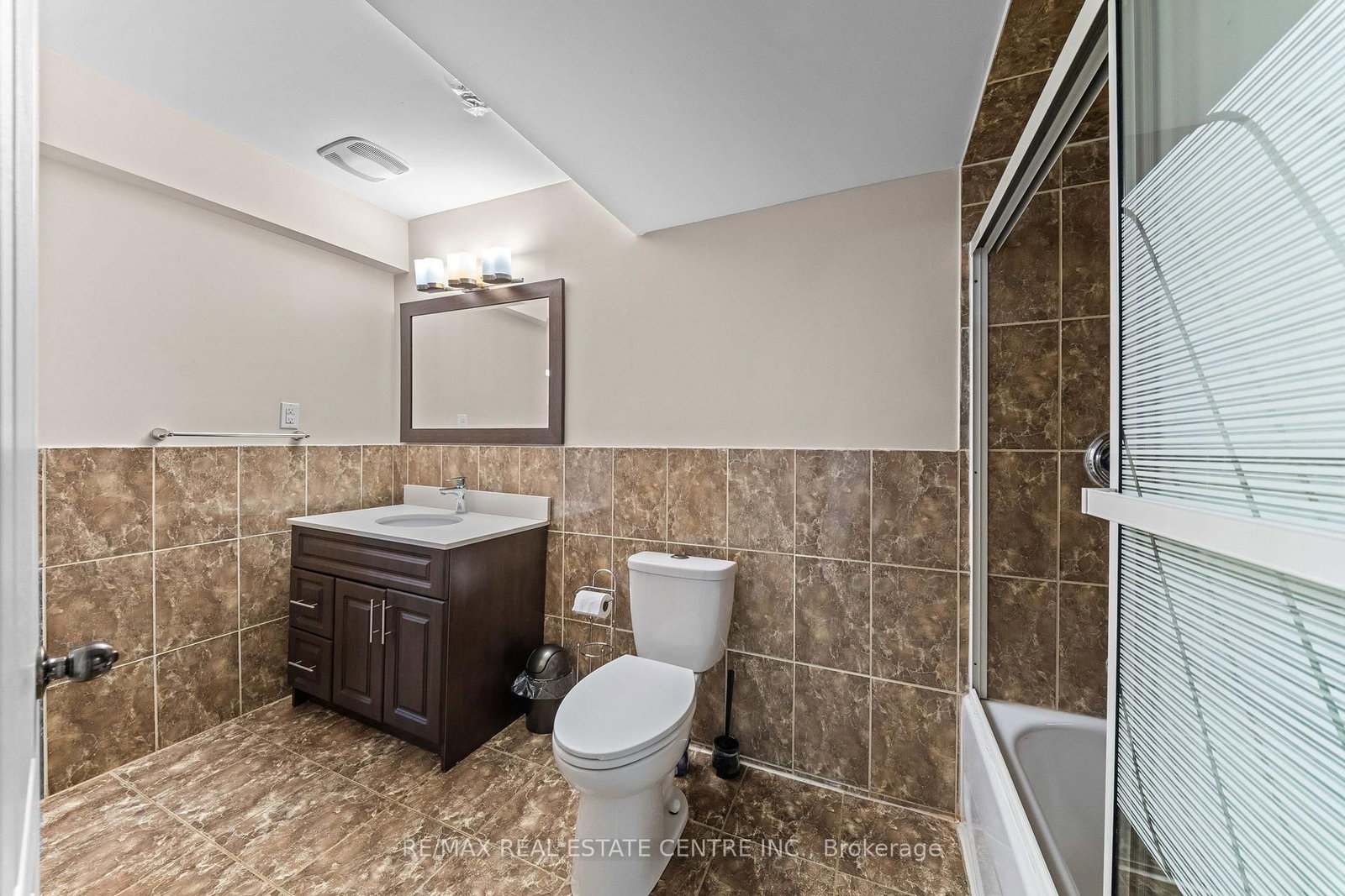 2 Hollyburn Court • Vaughan, ON photo 34