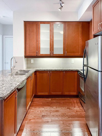 21 Upper Duke Crescent • #404 • Markham, ON photo 3