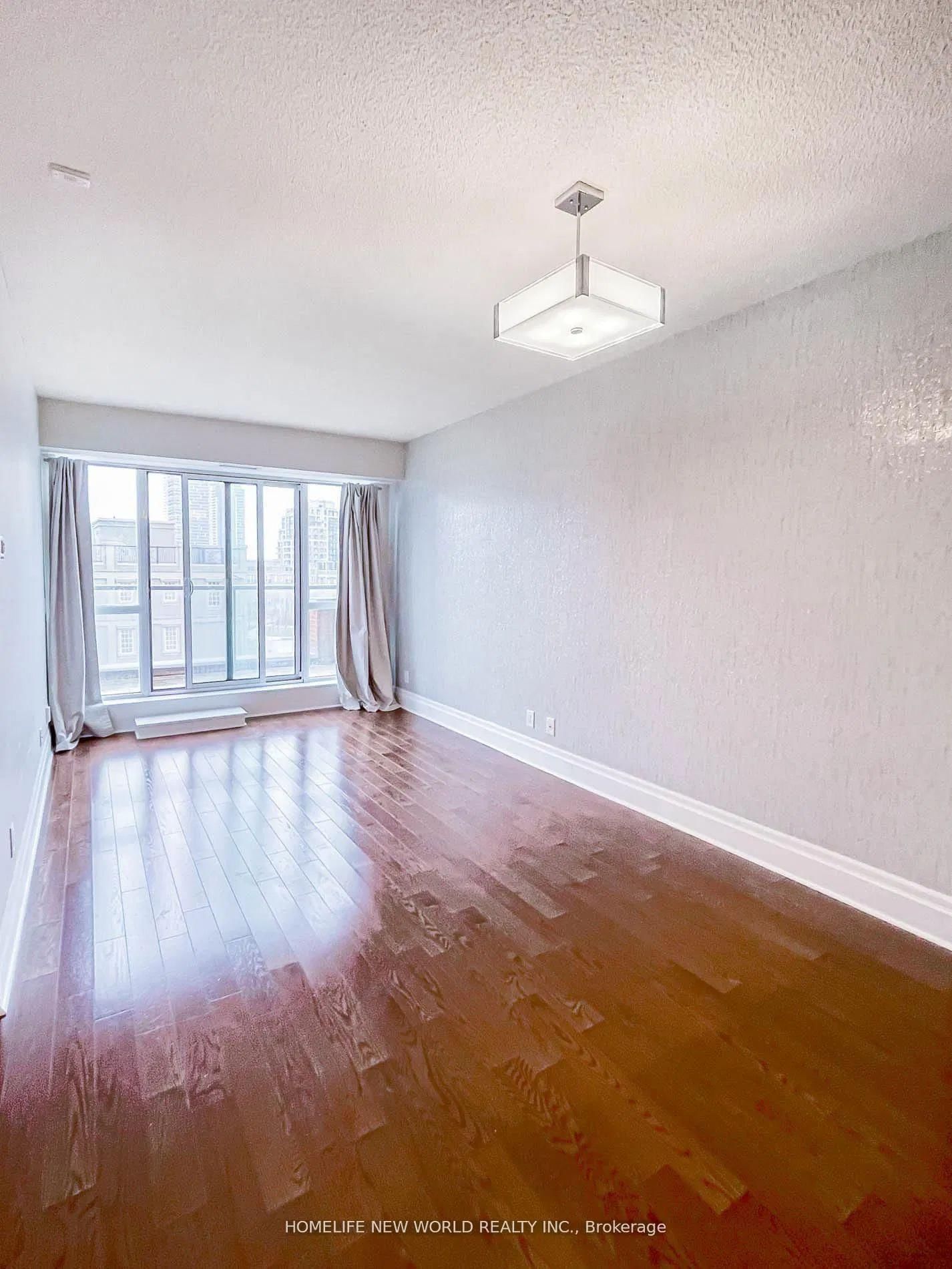 21 Upper Duke Crescent • #404 • Markham, ON photo 9