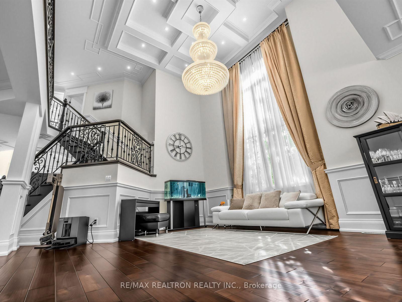 12 Anglin Drive • Richmond Hill, ON photo 11