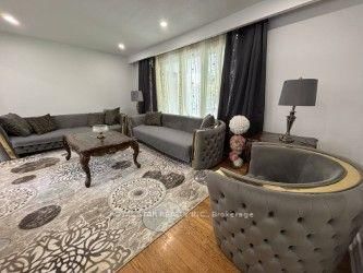 29 Westwood Lane • Richmond Hill, ON photo 10