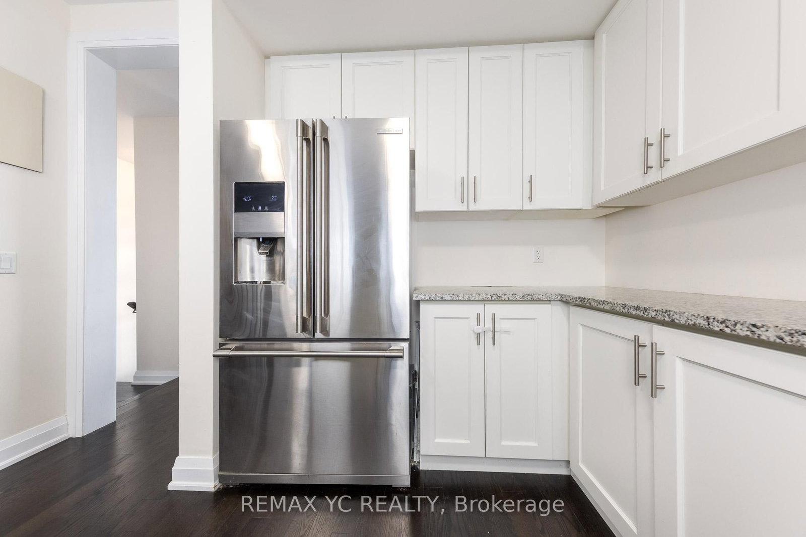 33 Duncombe Lane • Richmond Hill, ON photo 10