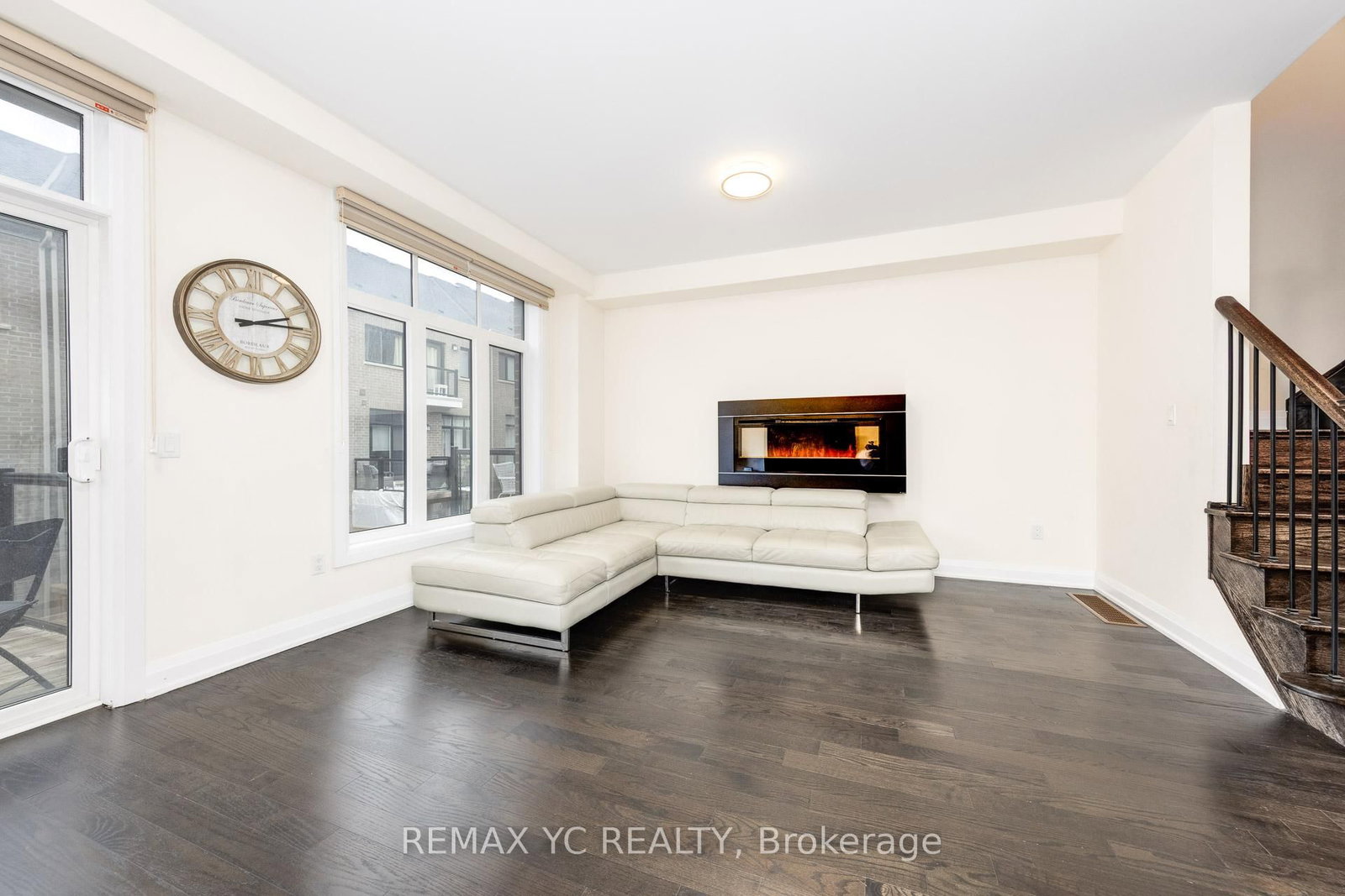 33 Duncombe Lane • Richmond Hill, ON photo 17