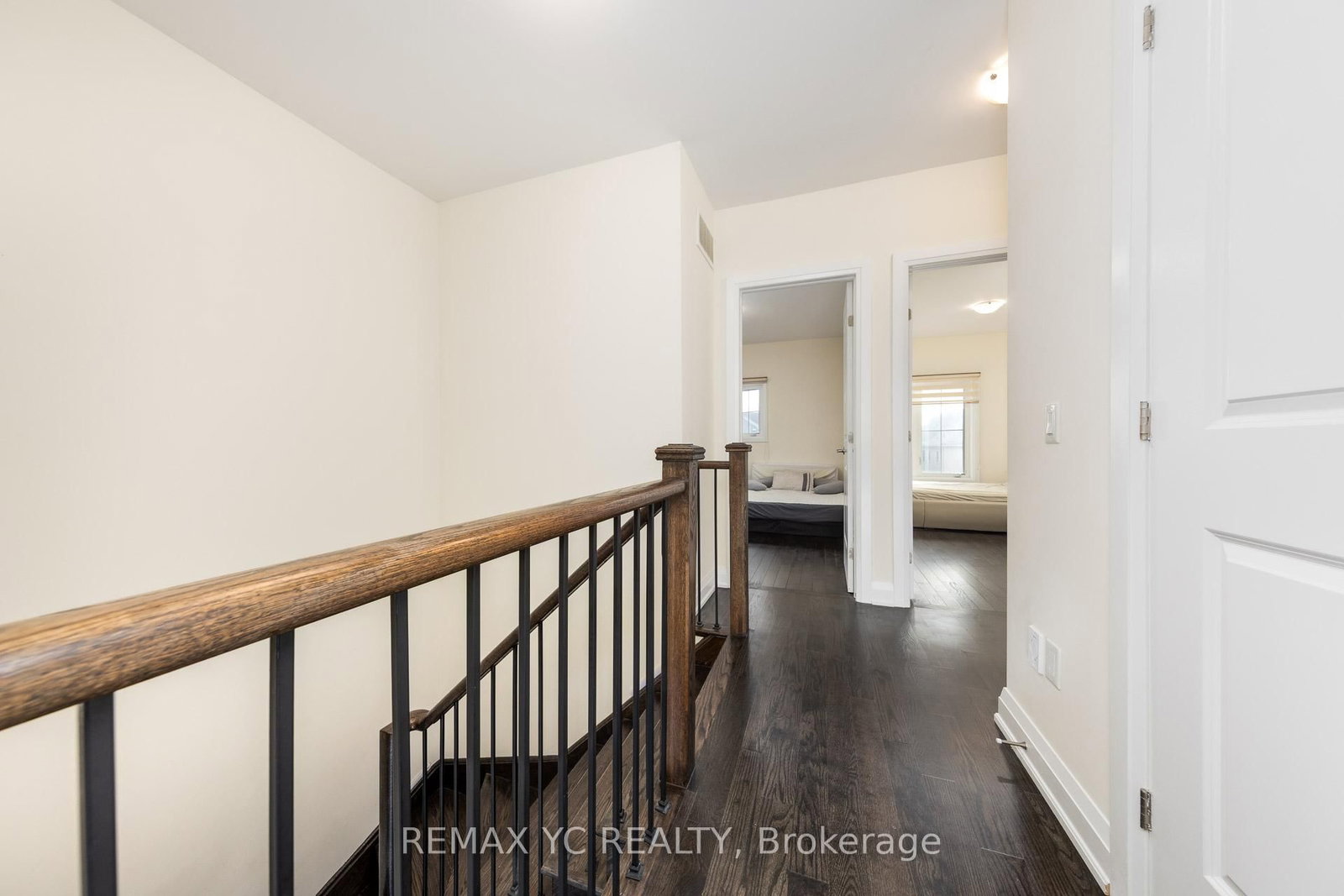 33 Duncombe Lane • Richmond Hill, ON photo 22