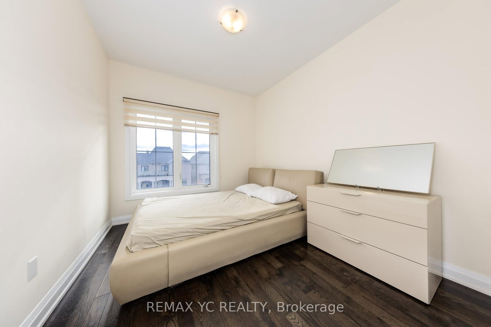 33 Duncombe Lane • Richmond Hill, ON photo 31