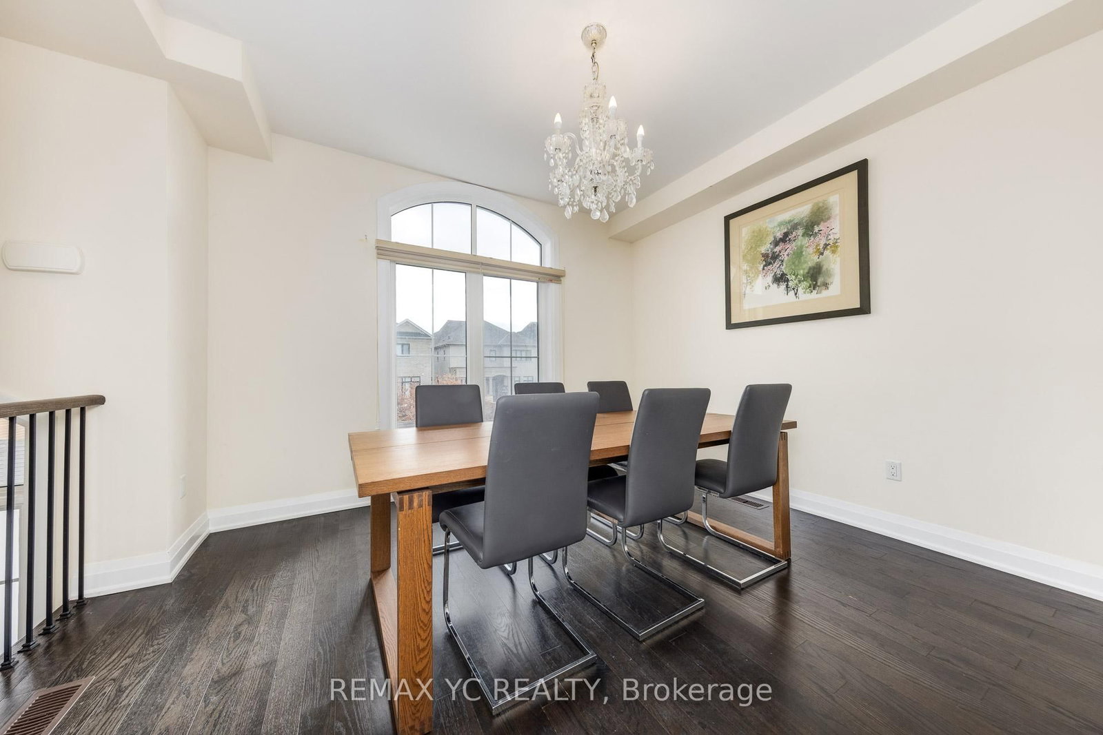 33 Duncombe Lane • Richmond Hill, ON photo 5