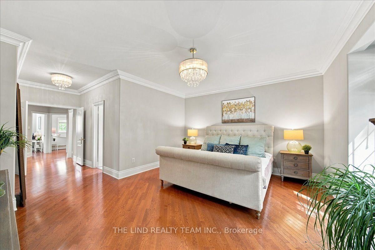 109 Willis Drive • Aurora, ON photo 17