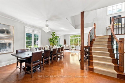 109 Willis Drive • Aurora, ON photo 6