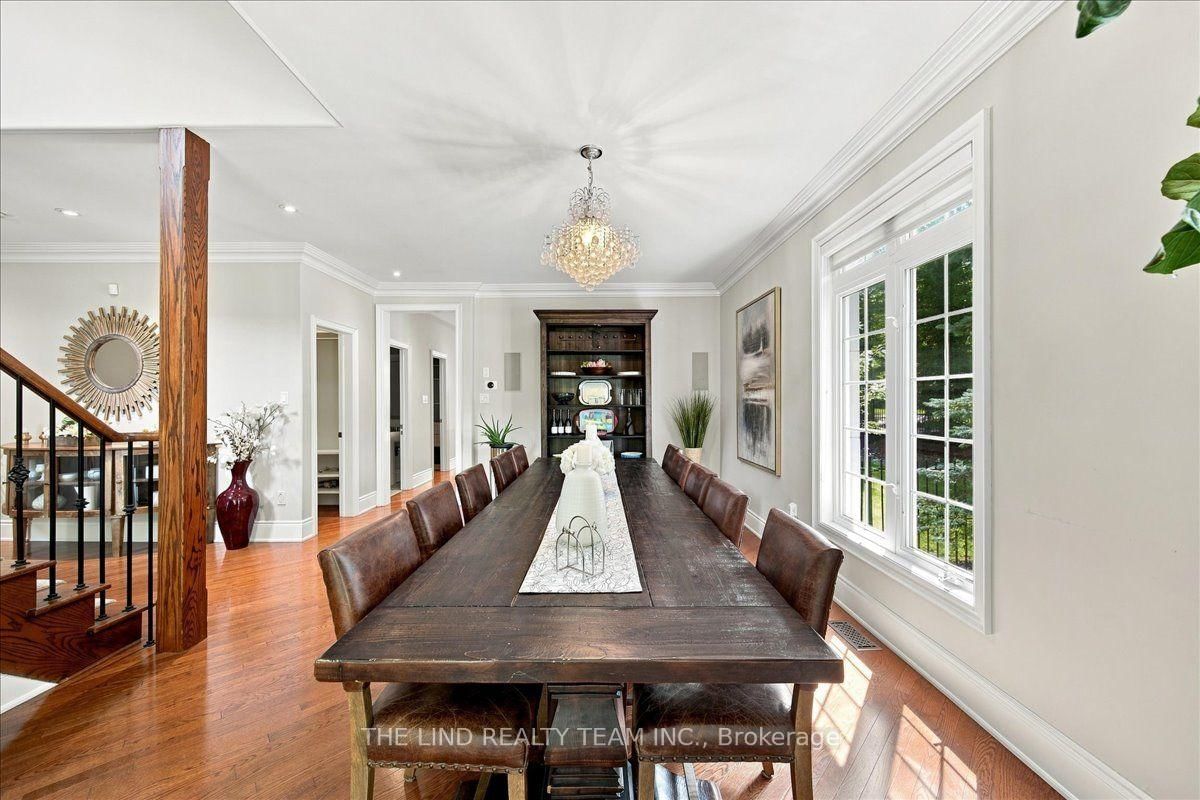 109 Willis Drive • Aurora, ON photo 9