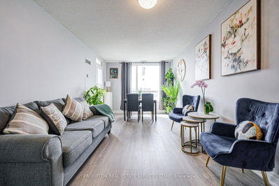 19 Northern Heights Drive • #PH09 • Richmond Hill, ON photo 3