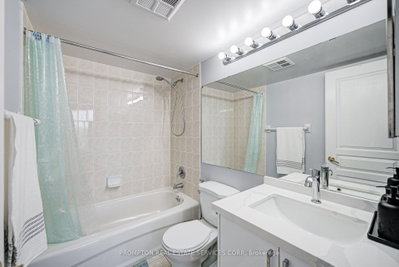 19 Northern Heights Drive • #PH09 • Richmond Hill, ON photo 9