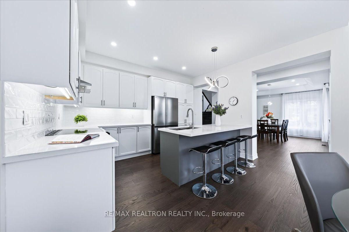 2 Bamburg Street • Georgina, ON photo 15