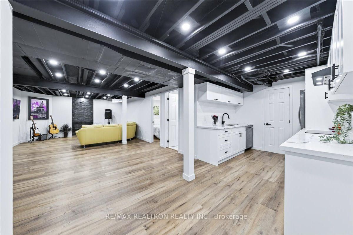 2 Bamburg Street • Georgina, ON photo 39