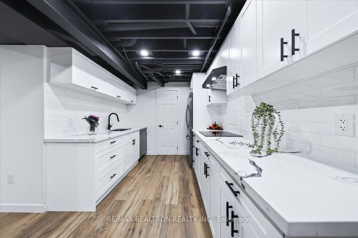 2 Bamburg Street • Georgina, ON photo 40